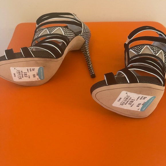 Sam Edelman heels. - Picture 2 of 4